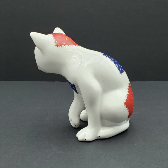 Patchwork Cat Ceramic Figurine White Cat Statue with Blue & Red Patches - Picture 4 of 8